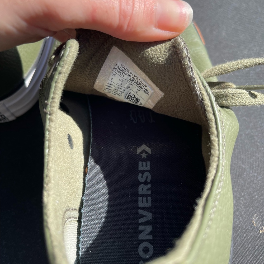 Converse Chuck Taylor All Star Leather Ox Sneakers Green/White US: 4 - Picture 4 of 4